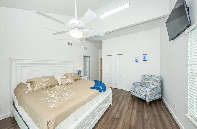 Building Photo - 8432 W Gulf Blvd
