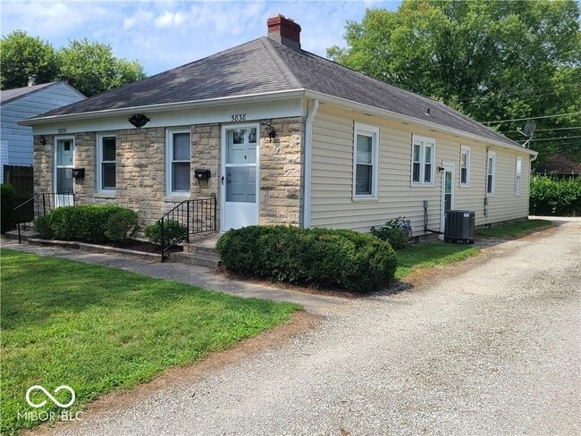 Primary Photo - 5838 Rosslyn Ave