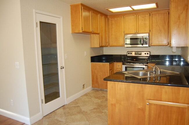 Building Photo - Springview 3022