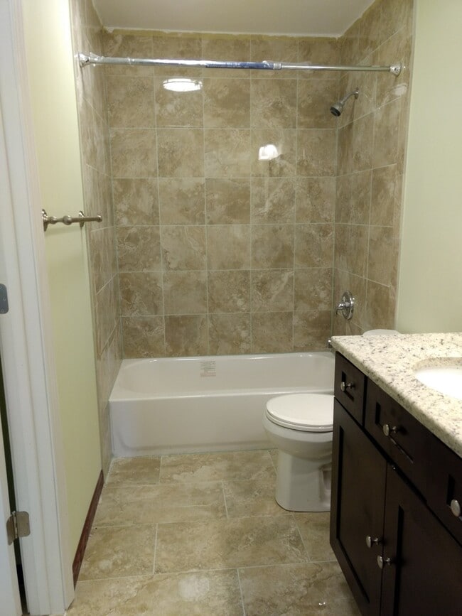 Building Photo - 5201 Carriage Way Dr