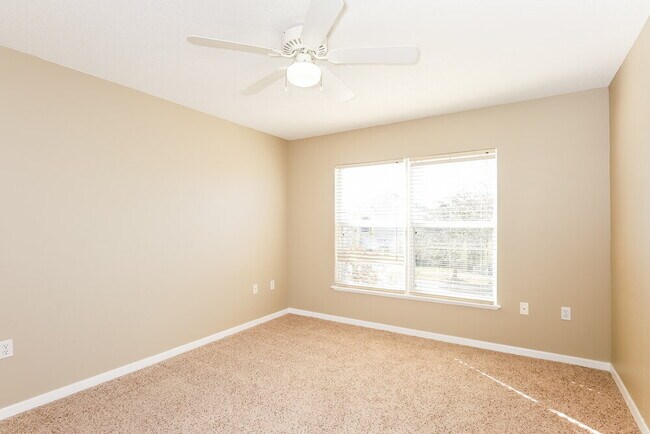 Building Photo - 12930 Bridleford Dr