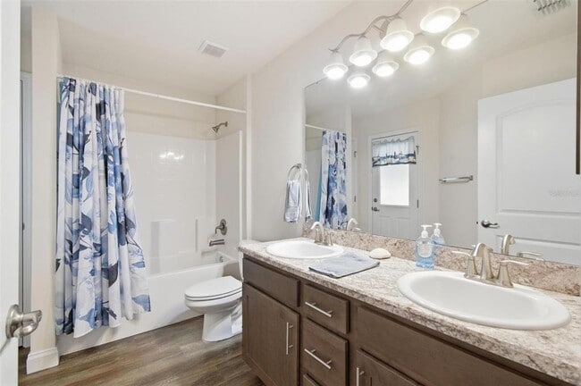 Building Photo - 4 Seaton Valley Path