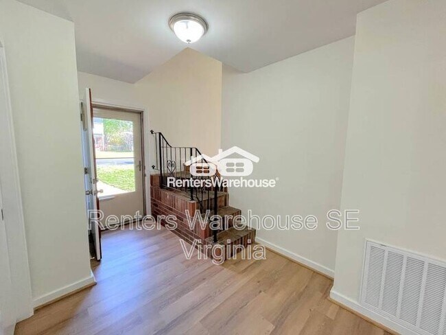 Building Photo - 354 Warrington Cir