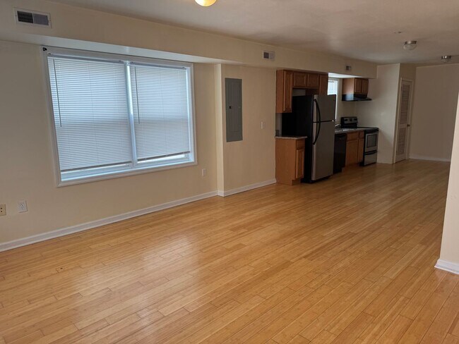 Building Photo - 1523 N 17th St