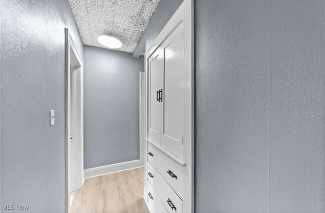 Building Photo - 14724 Clifton Blvd