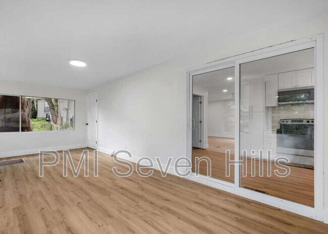 Building Photo - 4116 Tara Dr
