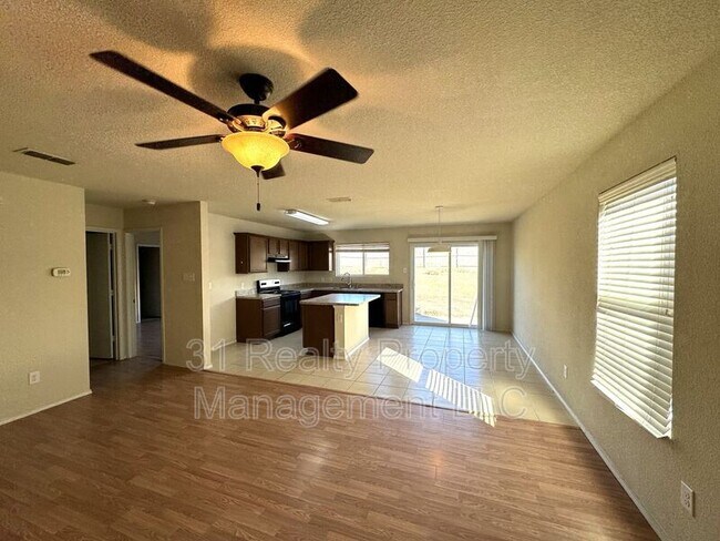 Building Photo - 1415 Swan Ridge Dr