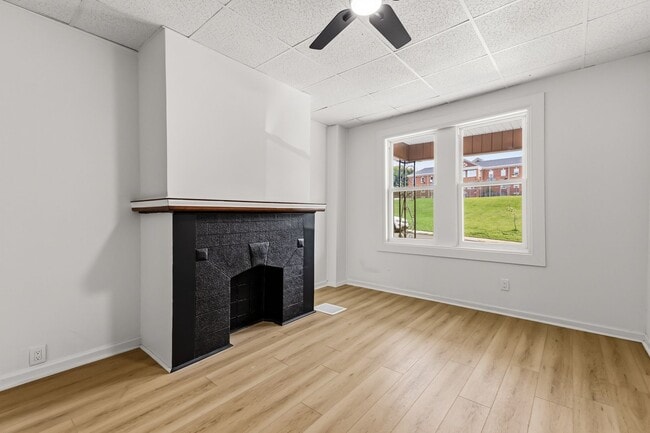 Building Photo - 3513 Fleming Ave