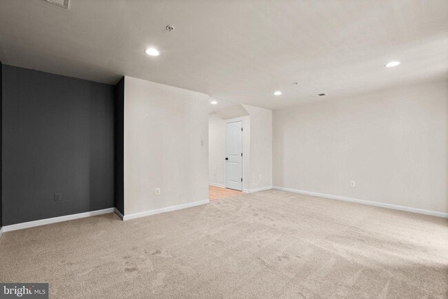 Building Photo - 8234 Carinoso Way
