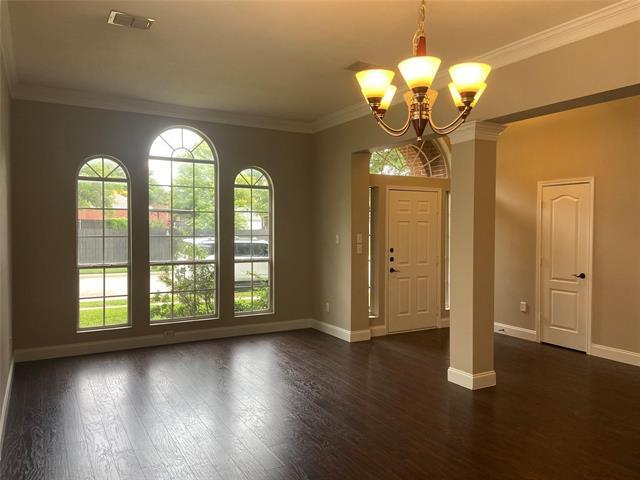 Building Photo - 1696 Yosemite Dr