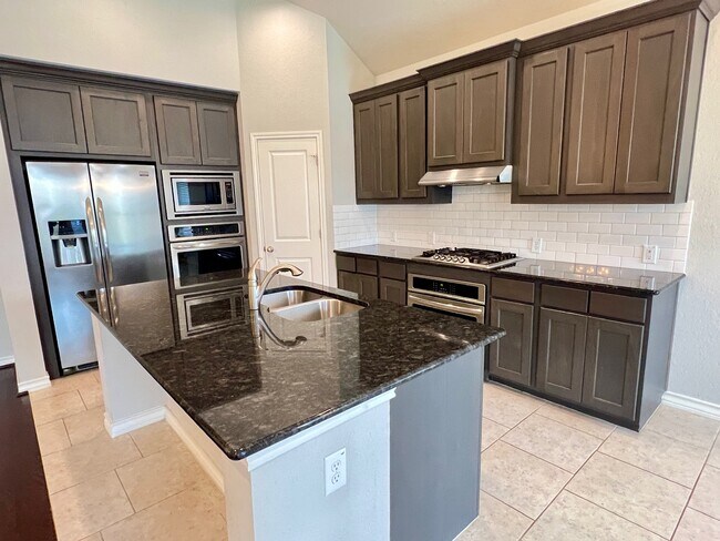 Building Photo - 9740 Innes Pl