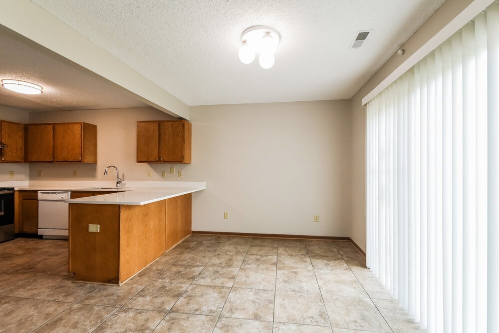 Building Photo - 1247 Country Ridge Ln