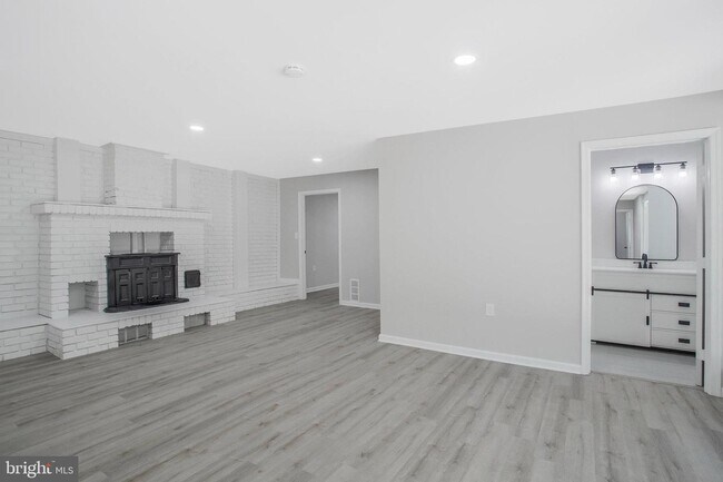 Building Photo - 20478 Poplar Ridge Rd