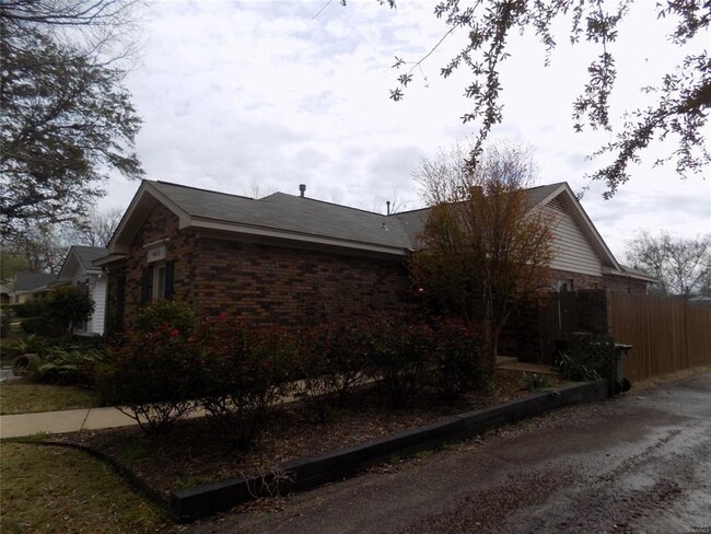 Building Photo - 4602 Cherry Tree Terrace