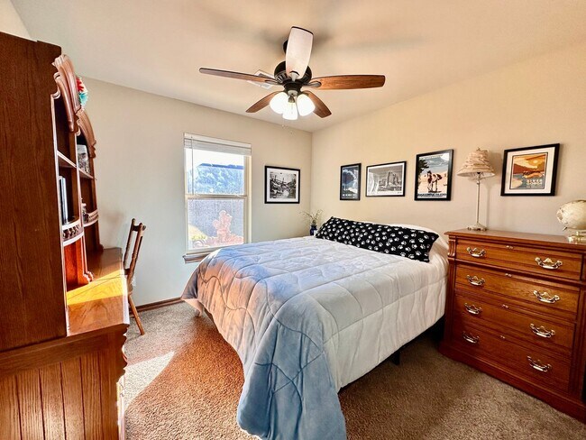 Building Photo - 3 bed, 2 bath home in Moore - Move in Deposit-Free! (If Qualified)