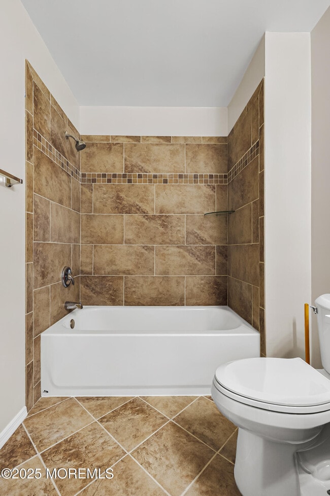 Building Photo - 144 New Cedar Ln