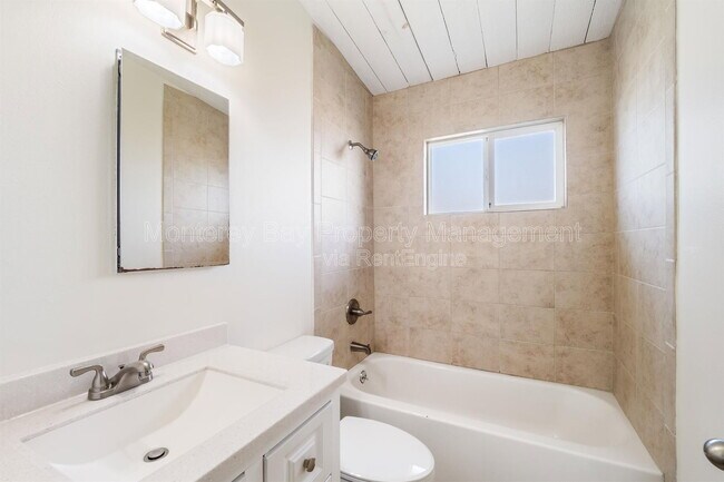 Building Photo - 1113 Fourth Street