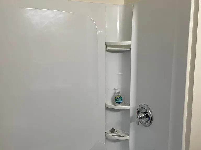 Building Photo - 1022 N Menard Ave