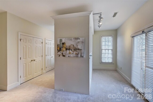 Building Photo - 5100 Piper Glen Dr