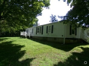 Building Photo - Scenic area