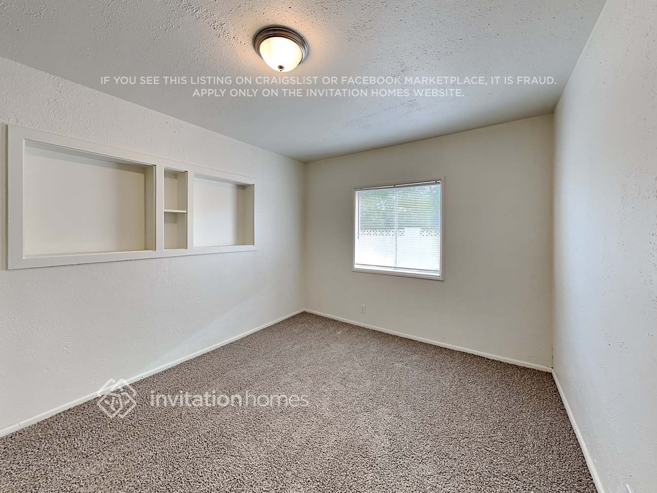 Building Photo - 1448 E 2nd St