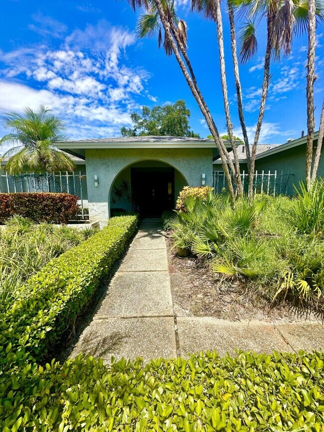 Building Photo - 2780 Landmark Dr