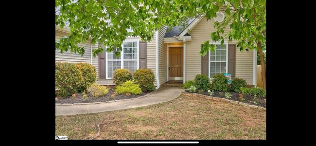 Building Photo - Wonderfully Updated Home with Neighborhood...