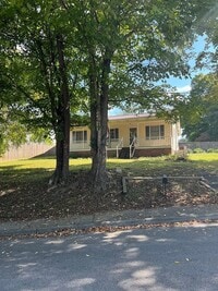 Building Photo - Charming Single Family Home in the Heart of Elizabethton