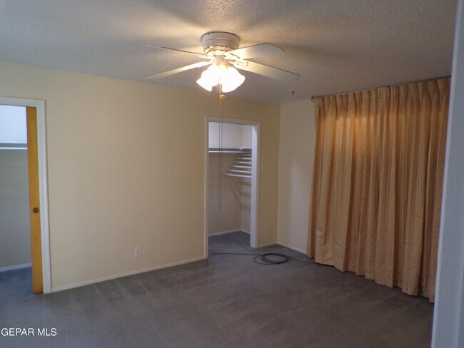 Building Photo - 4820 Louisiana St