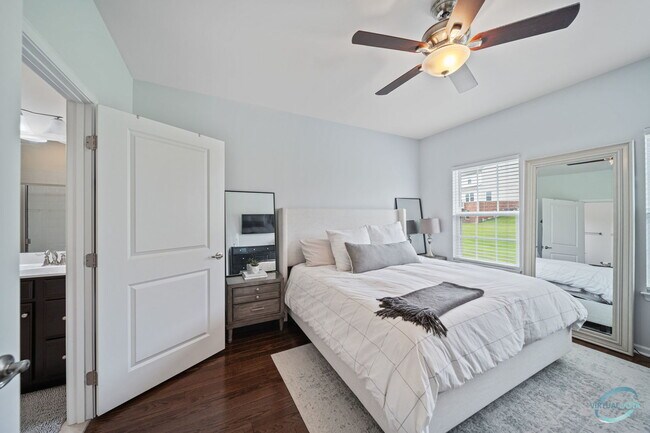 Building Photo - 12908 White Pine Way