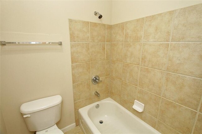 Building Photo - 1591 Heathermoor Way