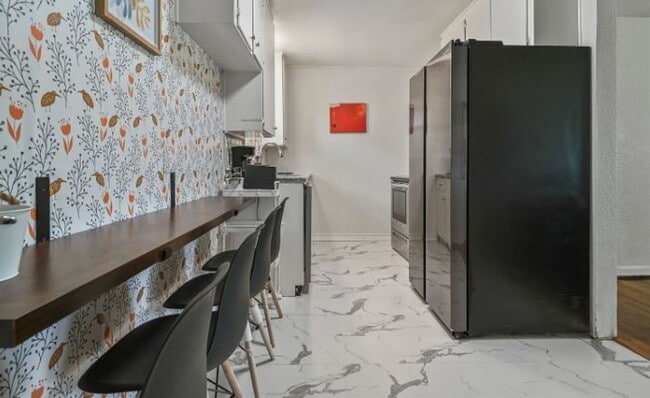 Building Photo - Updated 3 Bed / 1 Bath Home for Rent