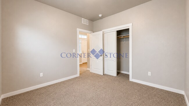 Building Photo - Fantastic Home With No Back Neighbors!