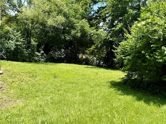 Building Photo - 7121 Lamont Dr
