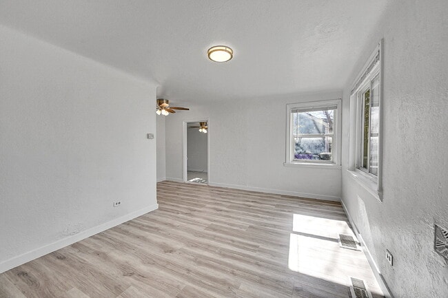 Primary Photo - $2,295 - 3 Bed, 1 Bath Newly Updated Home In Denver with Fenced in Yard!