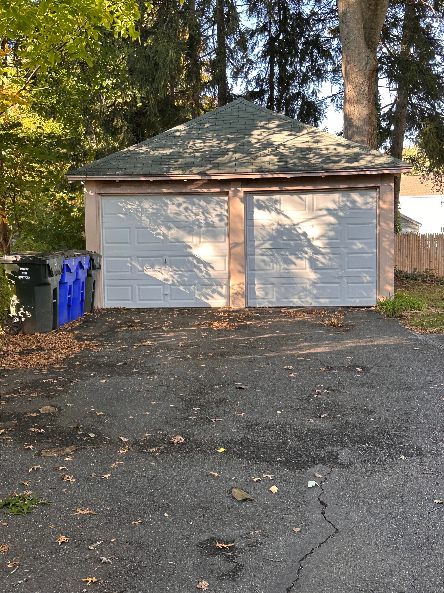 Building Photo - 154 Edgemere Ave
