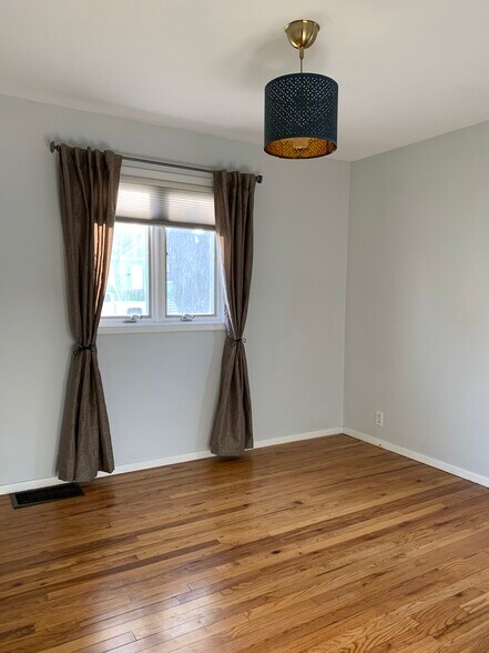 Building Photo - 2835 Edgewood Ave S
