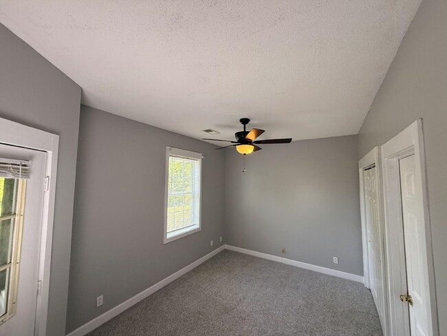 Building Photo - 138 Gayden Dr