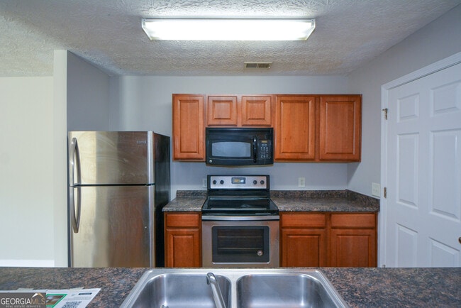 Building Photo - 4103 Fairington Club Dr