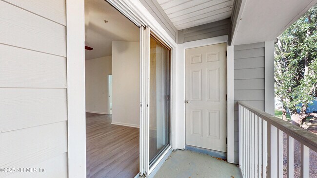Building Photo - 7060 Deer Lodge Cir