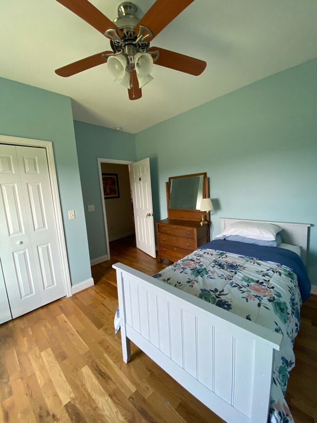 Building Photo - 149 Bowen Farm Rd