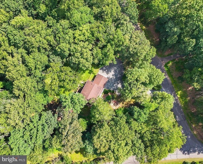 Primary Photo - 11109 Ravine Dr