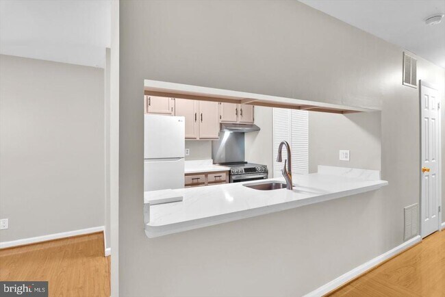 Building Photo - 1966 The Woods II