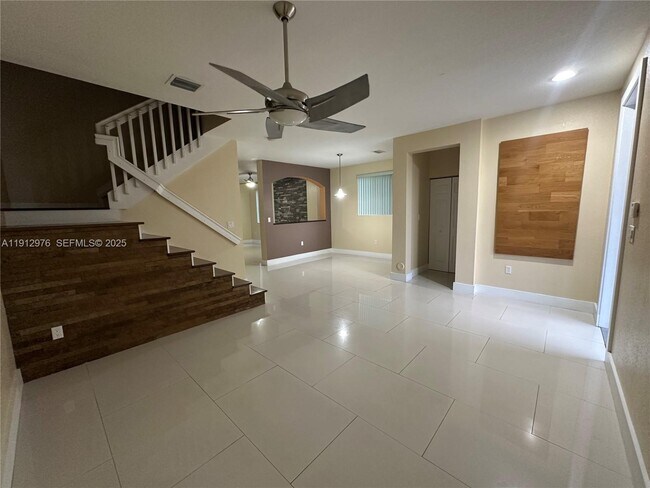 Building Photo - 27326 SW 142nd Ct