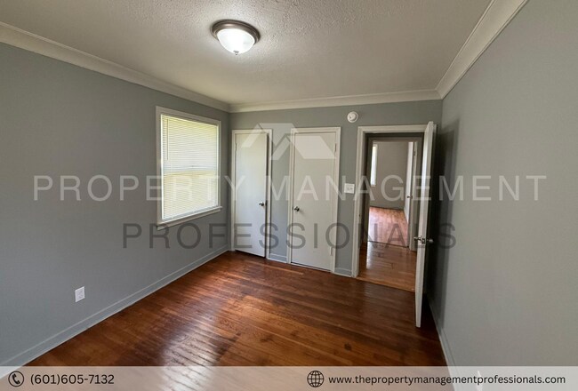 Building Photo - 348 Colonial Dr