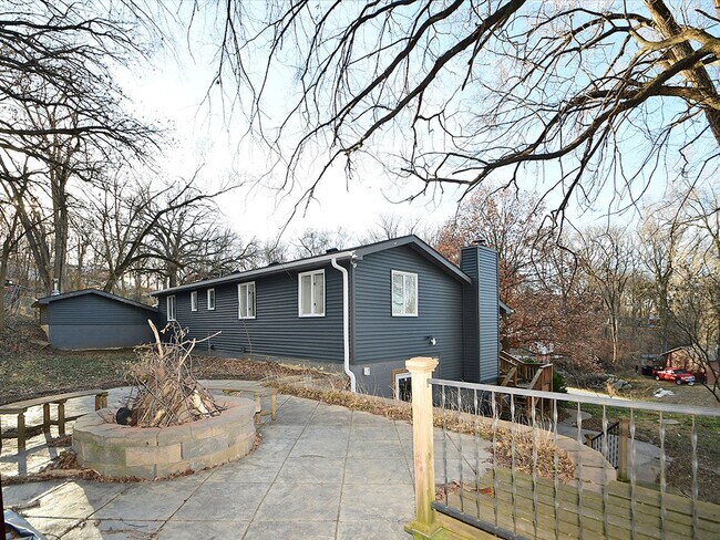 Building Photo - 4640 Washington Ave