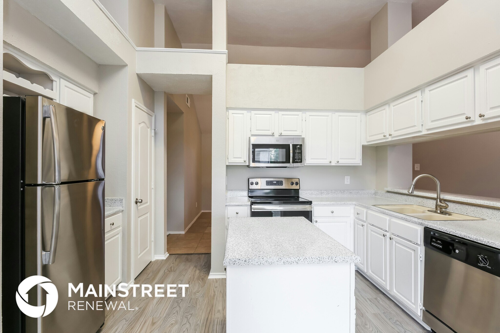 Building Photo - 304 Meadowglen Dr