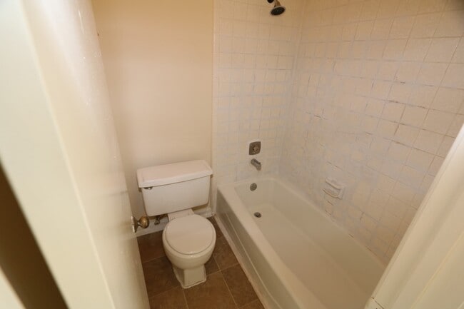 Building Photo - 15819 Spruce Point Dr