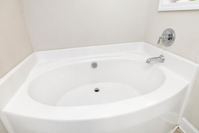 Building Photo - 575 Curlew Cir
