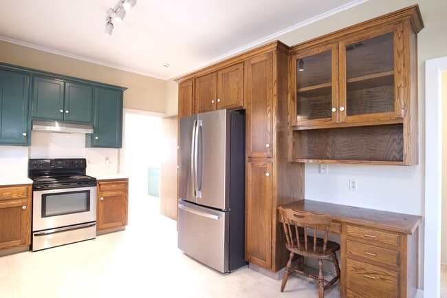 Building Photo - NOW AVAILABLE!! 2 Bedroom 1 bath in Turlock!